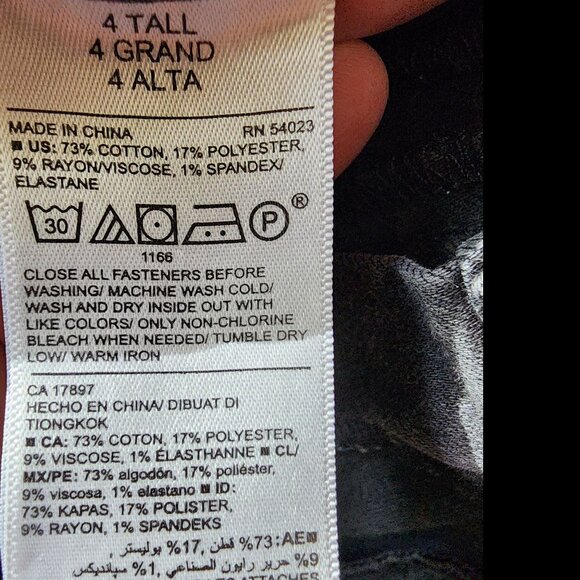 Old Navy Black ROCKSTAR Super Skinny Ankle Ripped Jeans Size 4 Tall - Picture 10 of 15